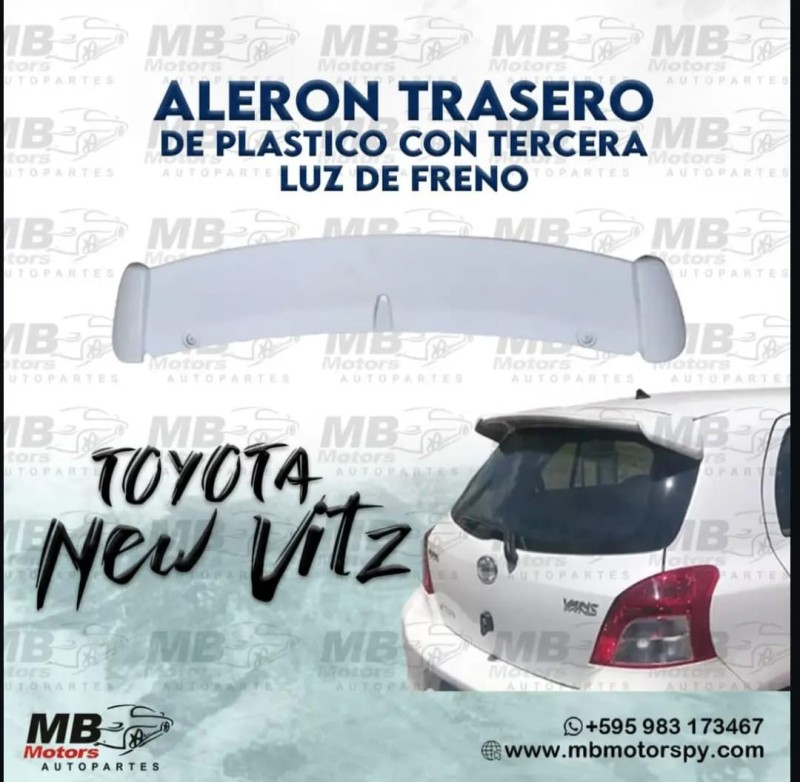 ALERON TRASERO DE PLÁSTICO CON TERCERA LUZ DE FRENO